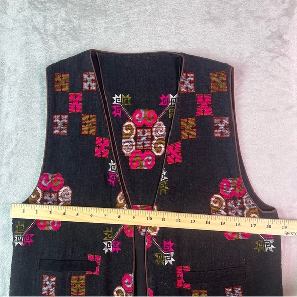 Embroidered Vest Women's Small* Retro Cross Stitch Black Pink Red Granny Core - Picture 10 of 12